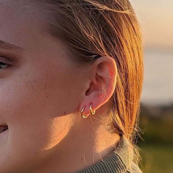 Elegant 316L Steel Huggie Hoops - Perfect for Sensitive Skin & All Occasions - Picture 3 of 7